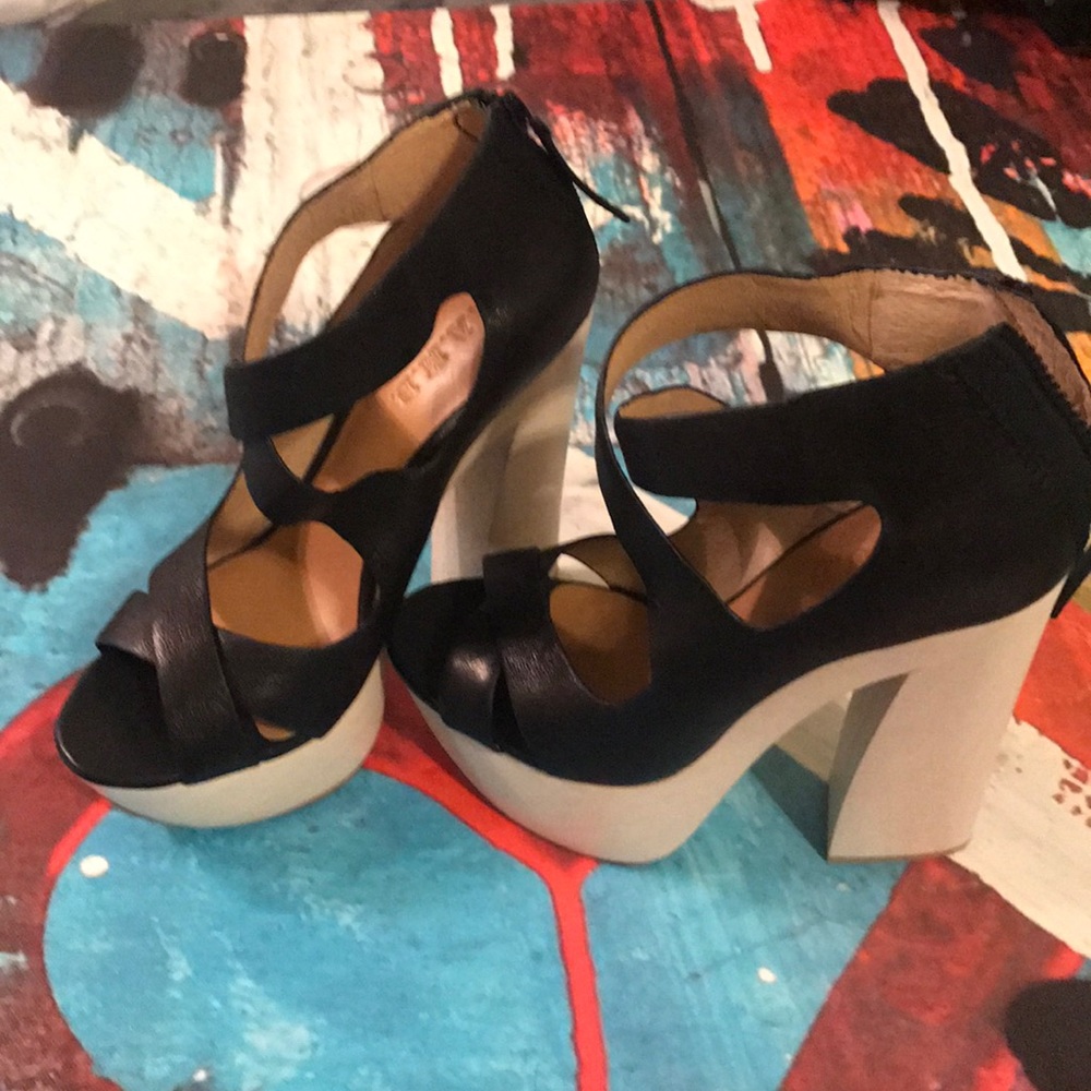 LAMB 6" black open toe heels